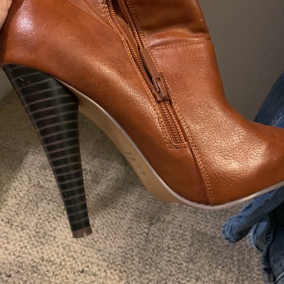 JustFab under the knee heeled boots . Only been worn a handful of times. - Picture 4 of 5